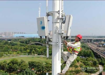 無(wú)懼夏日炎熱，以汗水“衛(wèi)”護(hù)通信服務(wù)——記通訊設(shè)備修理人員的堅(jiān)守與奉獻(xiàn)